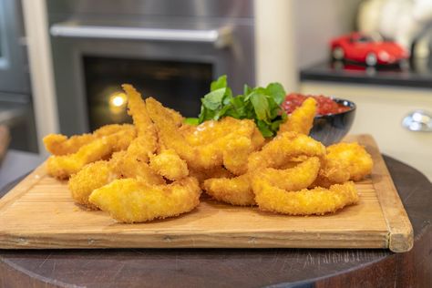 Fish Goujons, James Martin Recipes, Recipes Fish, Chilli Jam, Meal Inspiration, Party Snack Food, Chilli Recipes, Tv Food, James Martin