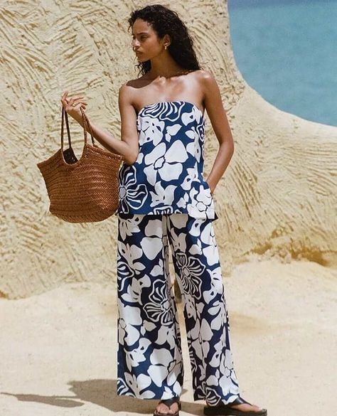 Just Landed: @faithfullthebrand⁠ ⁠ At the heart of the brand are thoughtfully produced designs that evoke a sense of summer and a spirit of travel. Explore the new collection at TNT. ⁠ ⁠ Plus enjoy free 3 hour delivery on Melbourne orders* Floral Beach Outfit, Tropical Florals, Coral Maxi Dresses, Floral Print Pants, Maxi Dress Sale, Floral Outfit, Dress Beach, Faithfull The Brand, Maxi Dress Green