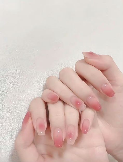 Korean Nails Ideas Pink, Blush Nails French Tip, Korean Nails For Summer, Ombre Blush Nails, Korean Nails Ideas Short, Korean Glass Nails Pink, Korean Summer Nail Art, Douyin Nails Short Almond, Short Almond Nails Aesthetic