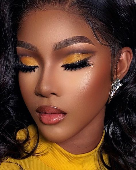 Beautiful Makeup For Black Women, Nigeria Makeup Looks, Black Skin Makeup Natural, Makeup Ideas On Black Women, African Makeup Looks, Eye Makeup For Black Skin, Face Makeup Designs, 2024 Makeup Looks, Black Woman Makeup Looks