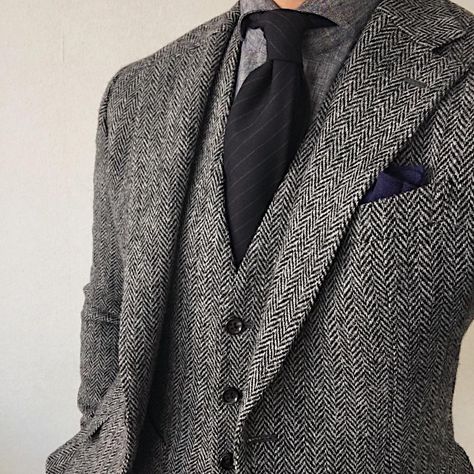 Groom Vest Gray, Men's Luxury Tweed Jacket With Lapel Collar, Luxury Fitted Tweed Jacket Gentleman Style, Tweed Tuxedo, Wedding Blazers, Herringbone Suit, Groom Tuxedo, Winter Suit, Mens Suit Jacket