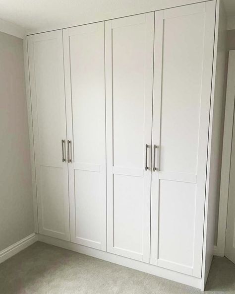 Fully decked out twin fitted wardrobes, doors finished with a classic paneling style and sprayed with a matte off-white paint. Handles to match the chrome finish of the interior railing that is accompanied by 3 push-to-open draws and 2 large shelves. White Fitted Wardrobes, White Wardrobe Bedroom, Shaker Wardrobe Doors, Fitted Wardrobe Interiors, Pink Green Bedrooms, Bedroom Robes, Master Wardrobe, Off White Paint, Interior Railings