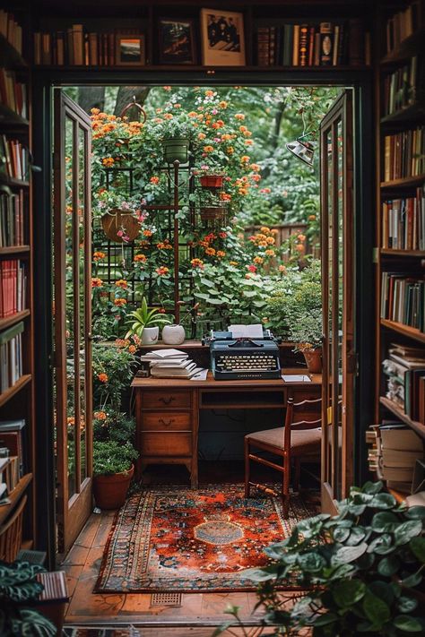 29 Backyard Studio Ideas for a Cozy Workspace 2 Writers Shed, Creative Spaces Studio, Art Studio Shed, Writer Room, Writing Space Inspiration, Artist Cabin, Writer Studio, Writing Shed, Writer Office