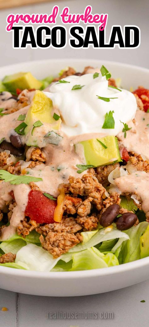 Crispy, crunchy, meaty, Mexican Turkey Taco Salad - super healthy, super easy, and super delicious! #Realhousemoms #turkey #tacosalad #mexican #groundturkey #avocado #salad #salsa #turkeysalad #cincodemayo Healthy Taco Tuesday Recipes, Taco Salad Turkey, Ground Turkey Salad, Salad With Ground Turkey, Taco Salad Healthy, Turkey Taco Salad Recipe, Turkey Taco Bowl, Ground Turkey Taco Salad, Ground Turkey Taco Recipes