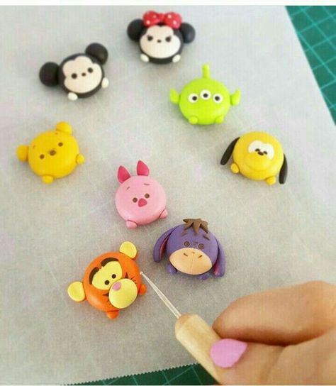 @AranzaDrive ❁ Fimo Kawaii, Easy Clay Sculptures, Crea Fimo, Polymer Clay Kawaii, Clay Magnets, Tanah Liat, Clay Diy Projects, Fimo Polymer Clay, Polymer Clay Diy