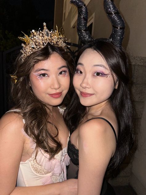 Maleficent And Aurora Costume, Aurora And Maleficent, Black Hair Halloween Costumes, Aurora Maleficent, Black Hair Costume, Maleficent Aurora, Night Out Clubbing, Best Friend Costumes, Maleficent Halloween