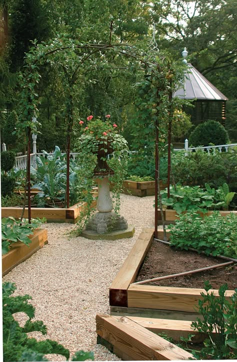 Front Garden Raised Beds, L Shaped Raised Garden Bed, Raised Garden Beds Ideas Layout, Potager Garden Design, Raised Bed Garden Layout, Acreage Living, Garden Bed Layout, Raised Bed Garden Design, Raised Vegetable Gardens