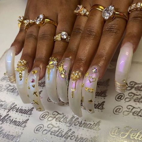 Prosecco Princess🥂 on Twitter: "Blueprint.… " Wide Tip Acrylic Nails, 90s Nails Acrylic Curved, Curved 90s Nails, 90s Nails Acrylic, Minimalistic Nail Art, 90s Nails, Ny Nails, Curved Nails, Nail Art For Beginners