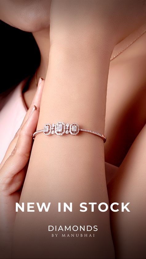 Diamond bar bracelet