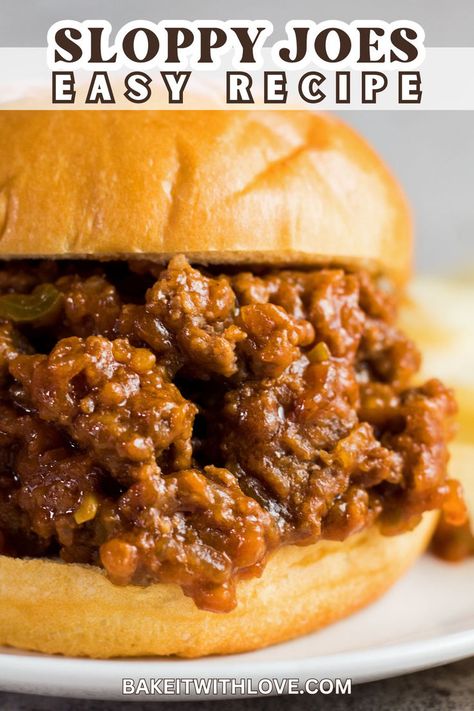 Sloppy Joes Classic Sloppy Joe Recipe, Sloppy Joe Recipe Easy, Sloppy Joe Recipe, Sloppy Joes Easy, Homemade Sloppy Joes, Joe Recipe, Sloppy Joes Recipe, Diner Recipes, Pepper Steak