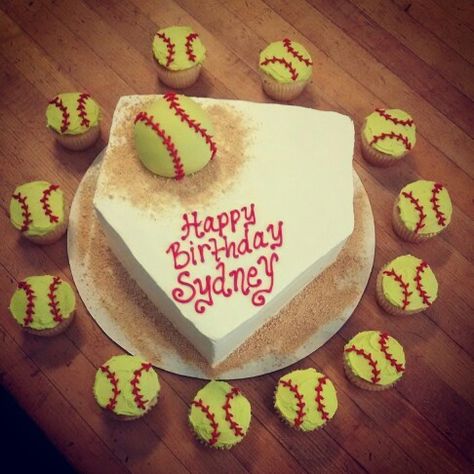 Softball Birthday Cakes, Softball Cupcakes, Softball Birthday Parties, Softball Birthday, Softball Party, Sport Cakes, Baseball Birthday, Girls Softball, 10th Birthday Parties