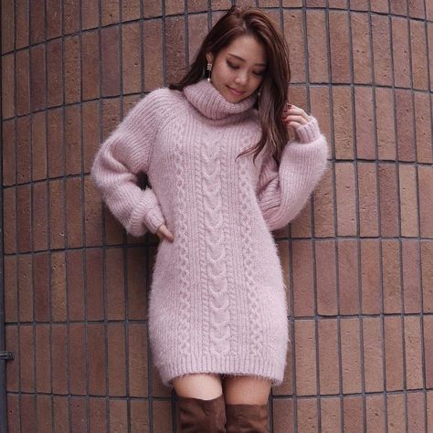 Fuzzy Sweater Outfit, Big Comfy Sweaters, Office Sweater, Pink Turtleneck Sweater, Pink Sweater Dress, Pink Jumper, Eve Outfit, Turtleneck Sweater Dress, Sweater Dresses