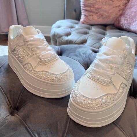 Never Worn Handmade Wedding Sneakers With Pearls And Rhinestones About 2 Inches High A Size 9 1/2 10 Formal Outfit Ideas, Wedding Platform, Wedding Ides, Garden Themed Wedding, Wedding Sneakers, Sneaker Shoes, Formal Outfit, Platform Sneakers, Handmade Wedding