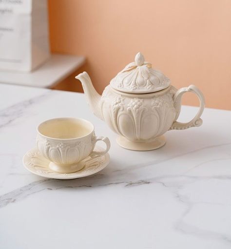 Elegantly sip your tea with this White Porcelain Tea Set with Embossed Detail. Light Academia bedroom inspo. Light Academia room ideas. Light Academia inspiration #toa #toashop #lightacademiaaesthetic Afternoon Tea Set, Ceramic Tea Set, Cerámica Ideas, Porcelain Tea Set, Ceramic Teapots, Handcrafted Ceramics, Ceramic Coffee Cups, Tea Pot Set, Mua Sắm