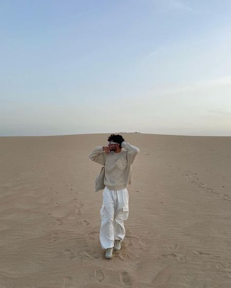 Men Desert Outfit, Marrakech Outfit Men, Mens Desert Outfit, Desert Men Outfit, Dune Fashion Men, Desert Aesthetic Fashion Men, Desert Fashion Men, Egypt Outfit Men, Marrakech Photoshoot