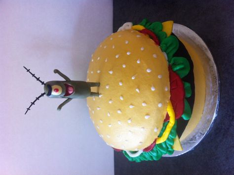 Plankton gets the Krabby Patty cake!!! @Krys Wichman this would be super cute for his smash cake Krabby Patty Cake, Crabby Patty Cake, Spongebob Smash Cake, Spongebob Birthday Cake, Hamburger Cake, Sweet Baby Ray, Spongebob Cake, Spongebob Birthday Party, Spongebob Party