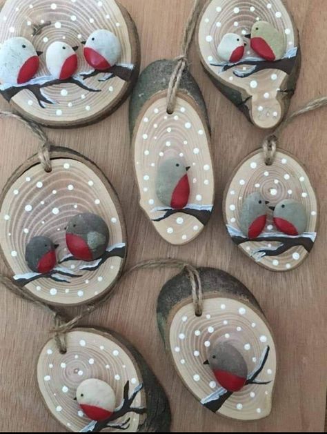 Diy Christmas Deco, Christmas Pebble Art, Christmas Decora, Plants Diy, Christmas Crafts For Kids To Make, Cool Wood Projects, Diy Christmas Decorations, Wedding Favors Cheap, Garden Art Sculptures Diy