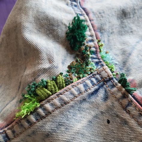 Goblincore Embroidery, Moss Embroidery Tutorial, Moss Embroidery, Embroidery Things, Plant Embroidery, Battle Vest, Growing Moss, Denim Art, Visible Mending