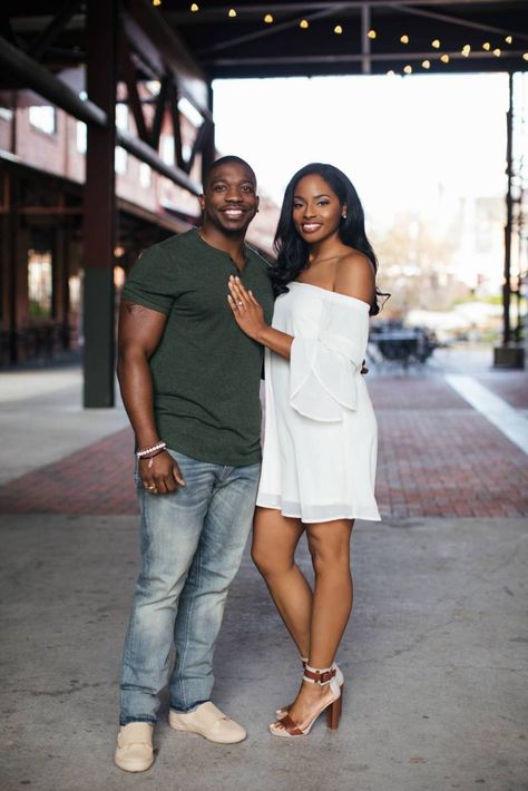 Casual Engagement Photos Black Couples, Photo Outfit Ideas Couple, Black Couples Engagement Pictures Casual, Engagement Photos Outfits Black Couple, Couples Pic, Museum Hotel, Couple Engagement Pictures, Couple Fits, Couple Pic