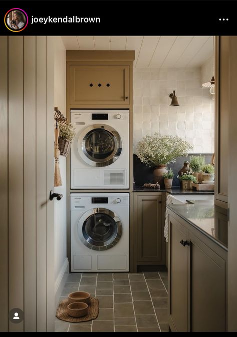 English Country Laundry Room, English Farmhouse Laundry Room, Half Bath With Laundry, Narrow Laundry, English Cottage Laundry Room, Modern Organic Laundry Room, Laundry Room Cottage, Laundry Room Ideas Cottagecore, Rustic Bathroom Laundry Combo