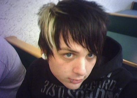 Matt Good From First To Last, So Awkward Matt, Young Tobias Forge, Medium Scene Hairstyles, From First To Last, Men's Emo Style, Bad Intentions, Emo Music, Lip Piercing