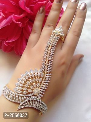 AD Lcd Princess hand pocho Hand Jwellary, Diamond Hathphool, Bracelet With Ring, Palm Bracelet, American Diamond Jewellery, Lucky Jewelry, Antique Jewellery Designs, Bridal Diamond Jewellery, Gold Jewelry Stores