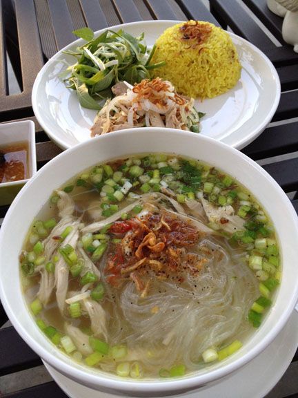 Mien Ga, Glass Noodle Soup, Glass Noodles Recipe, Asian Soup Noodle, Vietnamese Soup, Cambodian Food, Khmer Food, Viet Food, Glass Noodles