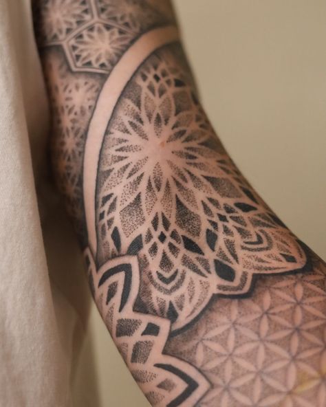 Patterns and mandala’s ❤️ . . . . . #tattoosleeve #mandalasleeve #geometrytattoo #geometricpattern #geometricpatterntattoo #dotworkers #dotworktattoos #patterntattoo #sacredgeometrytattoos #floweroflifetattoo #zwolletattoo #tattoozwolle Sleeve Pattern Tattoo, Geometric Tattoo Filler Patterns, Mandala Sleeve Tattoo Design, Sacred Geometry Tattoo Women, Dotwork Pattern Tattoo, Pattern Sleeve Tattoo, Geometric Fine Line Tattoo, Mandala Tattoo Leg Sleeve, Mandala Shoulder Cap Tattoo