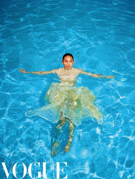 Ling Chen Vogue China Summer Pool Beauty Fashion Editorial Pool Fashion Photography, Pool Fashion Editorial, High Fashion Photoshoot, Water Fashion, Summer Editorial, Pool Photography, Water Shoot, Vogue Editorial, Pool Boy