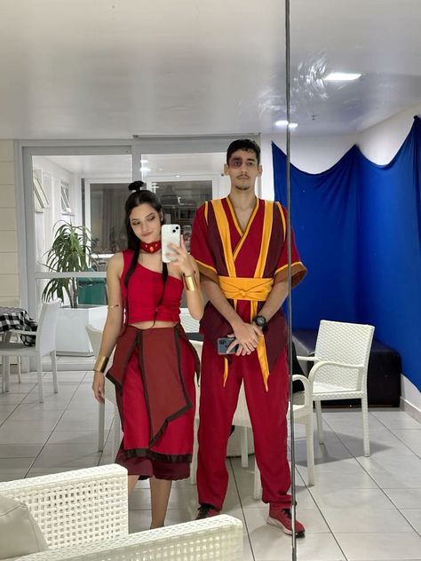 Avatar Last Airbender Halloween Costumes Ideas, Sokka And Suki Costume, Azula Halloween Costume, Avatar And Katara Costume, Zuko And Mai Costume, Katara The Last Airbender, Avatar Couples Costumes, Zelda And Link Costumes, Avatar Costume Couple