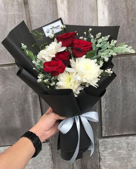 Birthday Flowers For Boyfriend, Flowers For Him Boyfriends Man Bouquet, Flowers For Men Boyfriends, Bouquet Ideas For Men, Simple Birthday Decorations For Men, Flowers For Men Gift Man Bouquet, Flowers Bouquet Gift Boyfriends, Bday Flowers, Man Bouquet