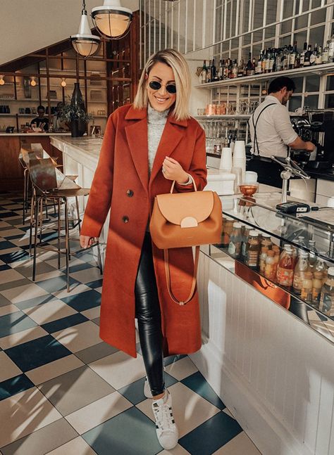 Plaid Cape Coat, Orange Outfits, Winter Mode Outfits, Winter Coat Outfits, Winter Outfits For School, Orange Coat, Cute Coats, Orange Outfit, Winter Capsule Wardrobe