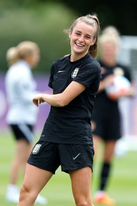 ella toone july25 Lionesses Football Funny, Ella Toone Funny, Woso Football, Girl Football Player, Ella Toone, Alessia Russo, England Ladies Football, Club Football, Manchester United Players