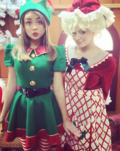 Christmas Dress Up, Xmas Outfit, Xmas Dress, Celebrity Halloween Costumes, Elf Clothes, Ariel Winter, Sarah Hyland, Elf Costume, Christmas Costume