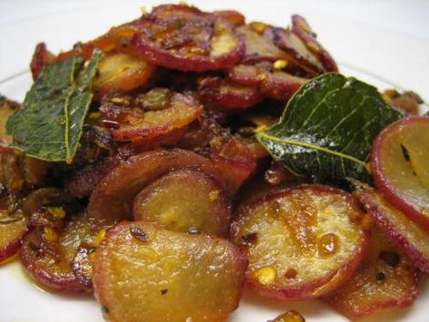 Radish Fries, Radish Recipe, Telugu Poems, Indian Vegetable Recipes, Veg Gravy, Red Radish, Vegetarian Sandwich Recipes, Indian Vegetarian Dishes, Veg Recipes Of India