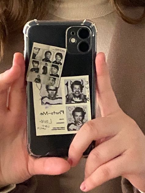 Diy Phone Case Design, Vinyl Aesthetic, Iphone Obsession, Diy Iphone Case, Collage Phone Case, Pretty Phone Cases, Harry Styles Wallpaper, Aesthetic Phone Case, Phone Design