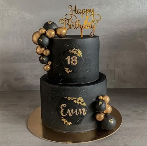 Black Two Tier Cake, Black And Gold 18th Birthday Cake, 18th Birthday Cake For Guys Men, Torte Schwarz Gold, Black And Gold Cake Birthday For Women, Cake Designs Black And Gold, Birthday Cake Modern, Cake Black And Gold, 18th Birthday Cake For Guys