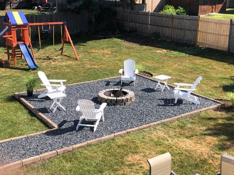 Square Fire Pit Area, Cheap Backyard Makeover Ideas, Backyard Firepit Area, Pea Stone, Outdoor Yard Ideas, Winchester House, Backyard Barn, Fire Area, Backyard Summer