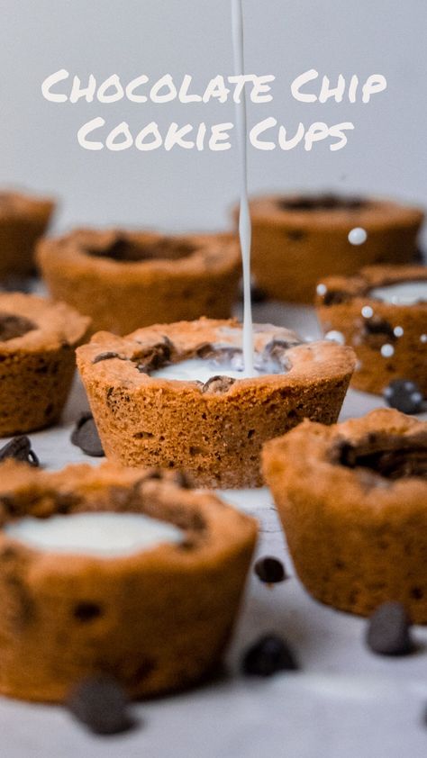 Cookie Sundae Cups, Chocolate Chip Cookie Cups Recipe, Chocolate Chip Cups, Chocolate Chip Cookie Bowls, Cookies With Milk, Cookie Dough Cups, Chocolate Chip Cookie Cups, Milk Fruit, Cookie Bowls