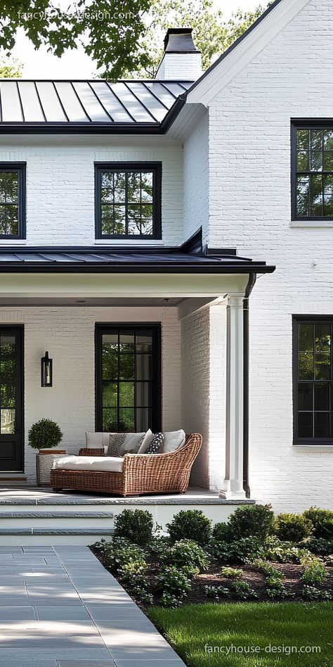 The smooth textures and luxury accents in this house architecture create a refined look, enhanced by the simplicity of a white exterior. White Facade, Oversized Windows, Modern Farmhouse Design, White Exterior, Contemporary Farmhouse, House Architecture, In This House, Outdoor Inspirations, Farmhouse Design