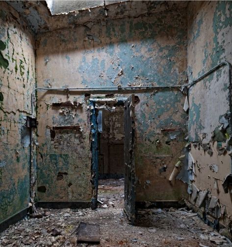 Abandoned Prisons, Matthew Christopher, Old Abandoned Buildings, Abandoned Asylums, Abandoned Cities, Old Abandoned Houses, Newark New Jersey, Abandoned Hospital, Abandoned Castles