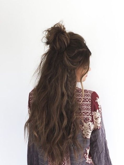 Long Hair Half Up Half Down Bun, Long Wavy Hair Half Up Half Down, Half Up Half Down Brown Hair, Messy Half Up Half Down Hair, Punchy Hair, Messy Half Bun, Messy Half Up Half Down, Nightclub Hairstyles, Western Hairstyles