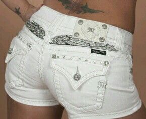 Miss Me..I already have these but the other colors are nice too Miss Mes, Bling Jeans, Miss Me Shorts, Silver Bling, Denim Outfits, Denim Jean Shorts, Cute Jeans, Short Jeans, Cute Shorts