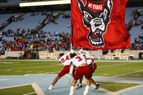 NC State Plant Flag At Midfield After Coach Went Scorched Earth On UNC Unc Field Hockey, Nc State University Campus, Unc Logo, Ncsu Wolfpack, Nc State Football, Nc State Basketball, Scorched Earth, Nc State University, Tarheels Basketball