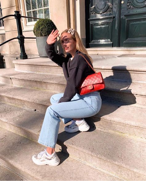 Happy Sunday! ✨ @babetteroosstyling is showing off the red Chanel in Paris ❤️ White Chunky Sneakers Outfit, Chunky Trainers Outfit, Chanel In Paris, Chunky Sneakers Outfit, Chunky White Sneakers, White Chunky Sneakers, Minimalistic Fashion, Clothes Wardrobe, Trainers Outfit