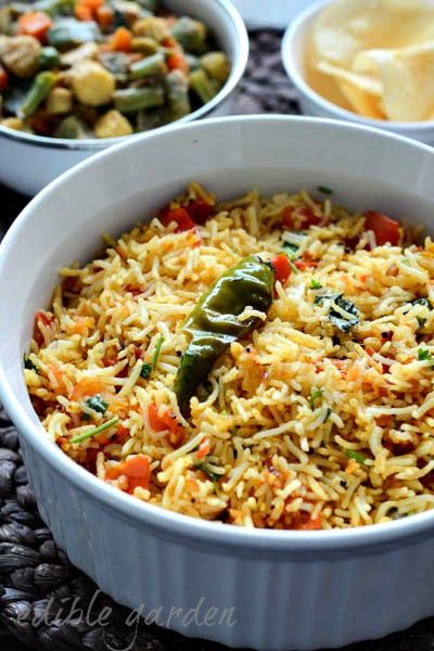 Tomato Rice Recipe, Indian Rice Recipes, Asian Rice, Tomato Rice, Indian Rice, Arroz Frito, Cooked Rice, Desi Food, India Food