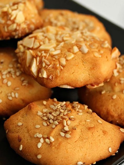 Rice Flour Cookies, Rice Cookies, Rice Flour Recipes, Honey Cakes, Honey Cake Recipe, Honey Cookies, Ancient Recipes, No Flour Cookies, Egyptian Food