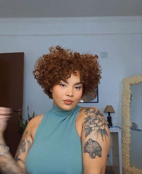 Curly Hair Beauty, Curly Pixie Haircuts, Natural Curly Hair Cuts, Medium Length Curly Hair, Natural Hair Cuts, Colored Curly Hair, Short Curly Haircuts, Pelo Afro, Hair Advice