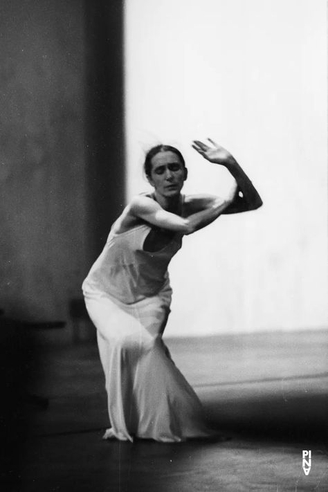 Pina Bausch in “Café Müller” by Pina Bausch | Pina Bausch Foundation Pina Bausch Dancers, Pina Bausch Photography, Modern Dance Photography, Modern Ballet, Neural Pathways, Pina Bausch, Contemporary Ballet, Arte Punk, Dance Movement