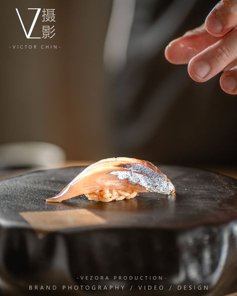 Kobu Omakase 🇲🇾📸 Shooting “High-End Japanese Cuisine” Today! 🎏 Food Photography Results | Japanese Cuisine Special This theme focuses on lighter tones 🍣🏮 with more sashimi and seafood photography. The glossiness directly showcases the freshness of the food, and a touch of gold powder adds a dreamy effect 🫧. Interested in menu photography? .. Kobu Omakase Food Photography | Commercial Photography | Culinary Shoots Satisfied with the results? Check out our profile? ig: vezoraproduction 📸 ... Omakase Food Photography, Omakase Photography, High End Japanese Food, Japanese Dessert Photography, Seafood Photography, Sushi Photography Food Art, Profile Ig, Japanese Food Photography, Menu Photography